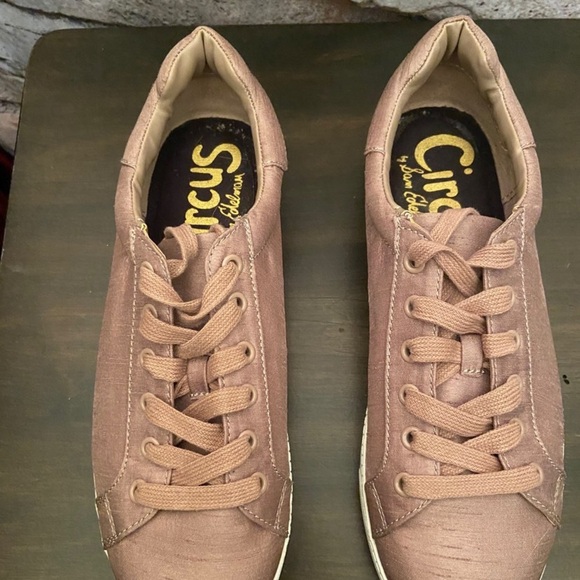 Sam Edelman Blush Circus Sneakers - Picture 2 of 5